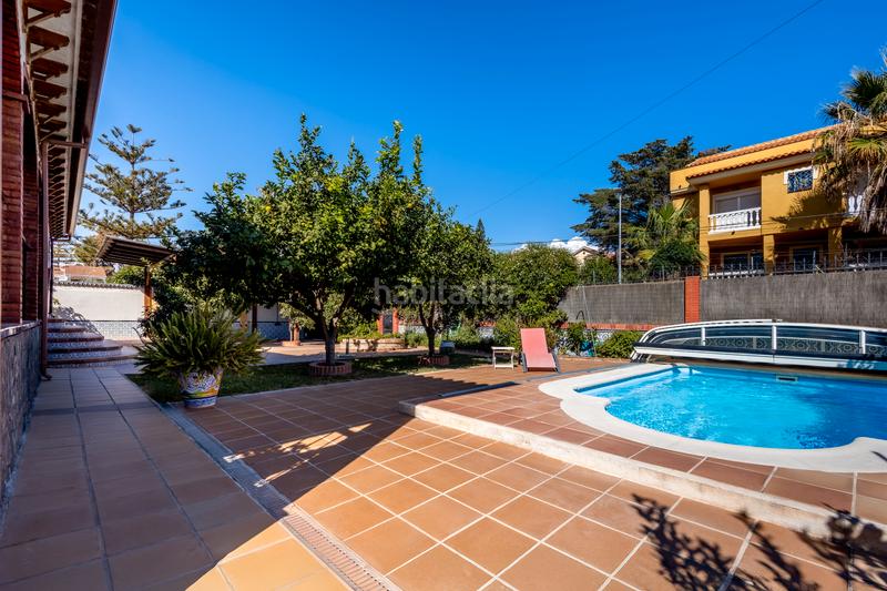 Foto 61ced3bd-b813-4699-96ef-500746b20fd1. Chalet mit parking pool in Puertosol Málaga