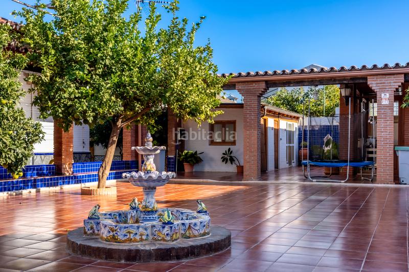 Foto 702cc1a5-0920-4b85-89bd-998b521a7a12. Chalet mit parking pool in Puertosol Málaga