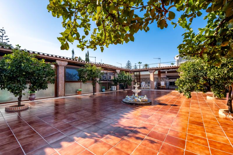 Foto 824fd872-f32e-4023-baa1-9f8499fabedd. Chalet mit parking pool in Puertosol Málaga