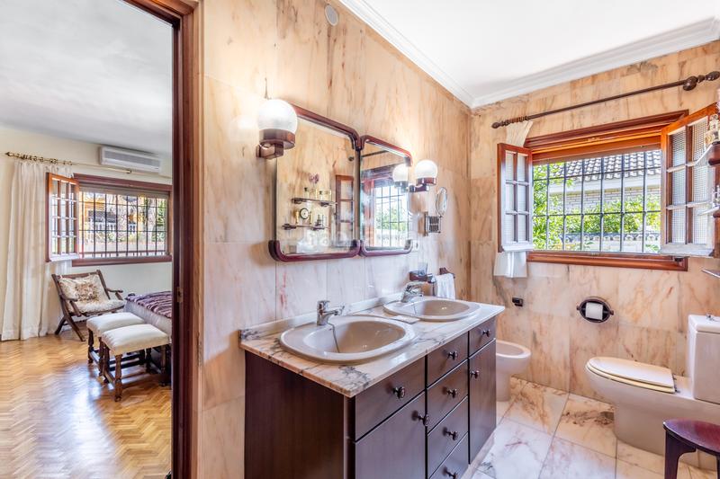 Foto a629ebfa-f4a8-479d-9c3e-255ff2ed2459. Chalet mit parking pool in Puertosol Málaga