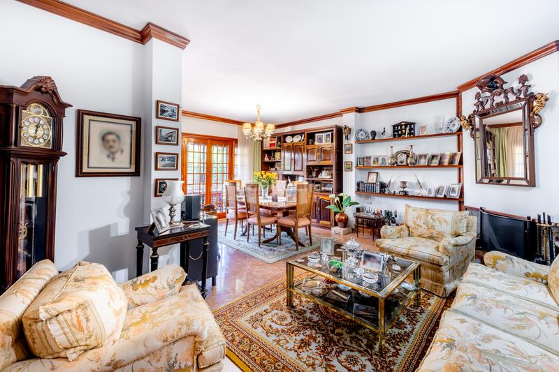 Foto b72615e8-d324-4bea-97af-31ba119230b6. Chalet mit parking pool in Puertosol Málaga