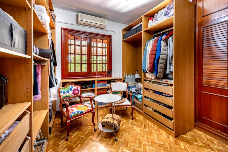 Foto f0a928fc-80d8-4c6c-9d24-49bb60157288. Chalet mit parking pool in Puertosol Málaga