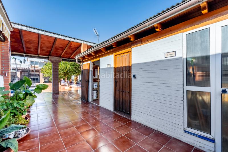 Foto fc52106d-3e8a-4f82-9f78-2481e7b41470. Chalet mit parking pool in Puertosol Málaga