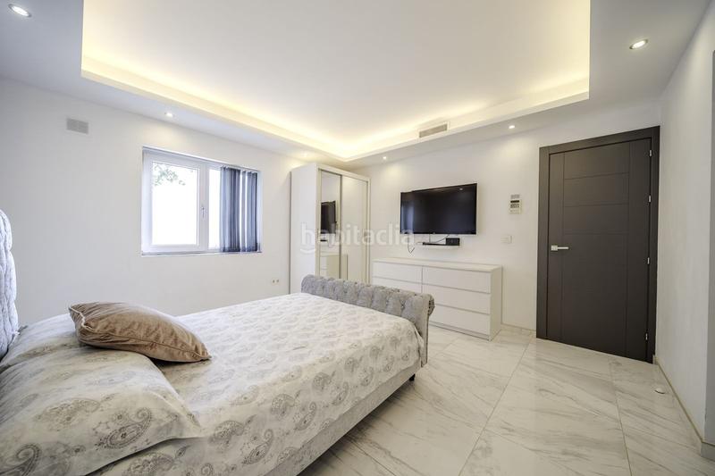 Foto 042b6783-1235-4070-8010-bed160d46a5f. Chalet mit parking pool in Los Nadales - Tio Charles Benalmádena