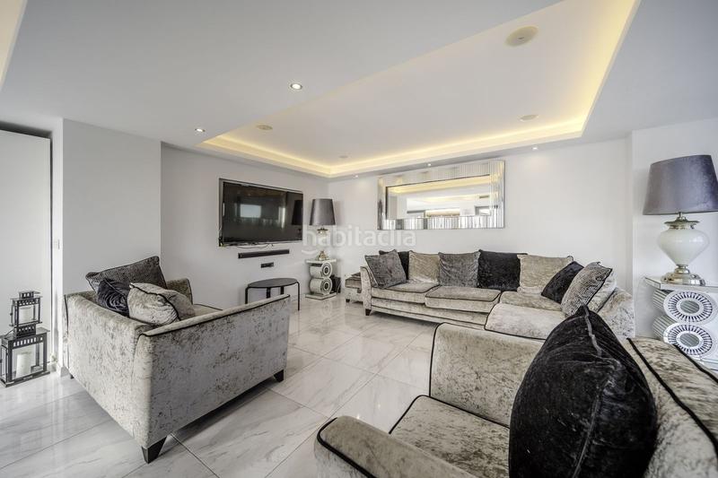 Foto 0ee57ea4-5606-49dc-96f5-4470de7655da. Chalet mit parking pool in Los Nadales - Tio Charles Benalmádena