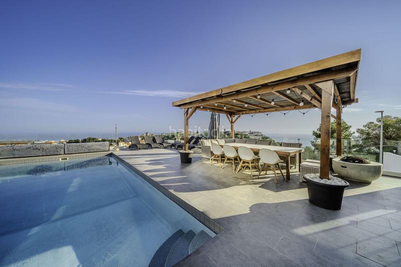 Foto 1decfe45-a9c5-4e26-9cbf-e93c319efadb. Chalet mit parking pool in Los Nadales - Tio Charles Benalmádena