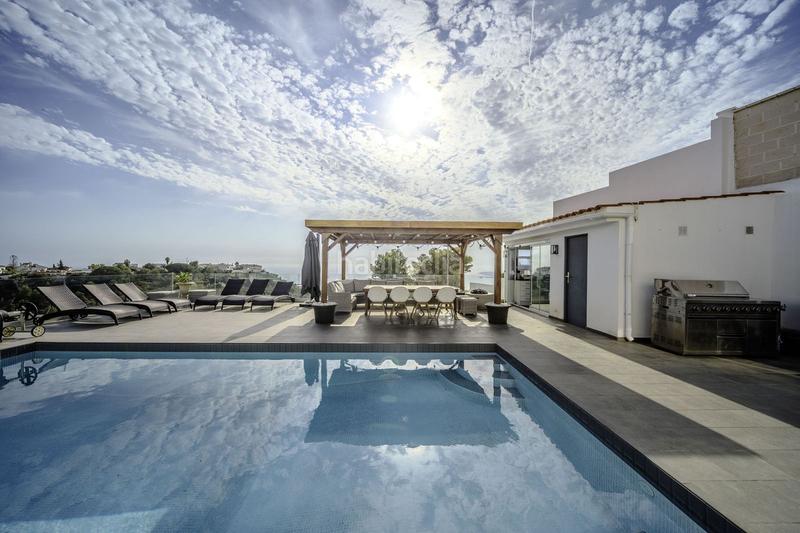 Foto 61df1920-389b-4e11-8a0a-528700a43e83. Chalet mit parking pool in Los Nadales - Tio Charles Benalmádena