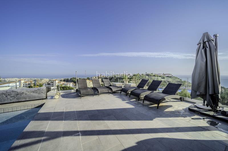 Foto 9e981839-f38a-46f9-927e-c6a448e5749a. Chalet mit parking pool in Los Nadales - Tio Charles Benalmádena