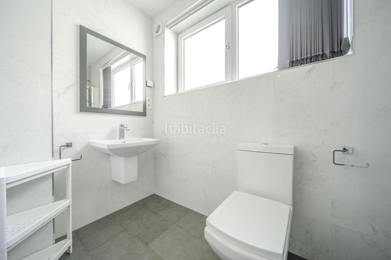 Foto eb240f0c-7815-4e11-b18d-9a4a51eef549. Chalet mit parking pool in Los Nadales - Tio Charles Benalmádena