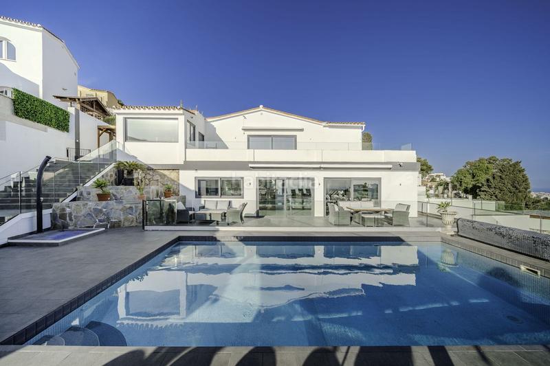 Foto f7d83807-3b91-4149-b0cb-8f18d57646c5. Chalet mit parking pool in Los Nadales - Tio Charles Benalmádena