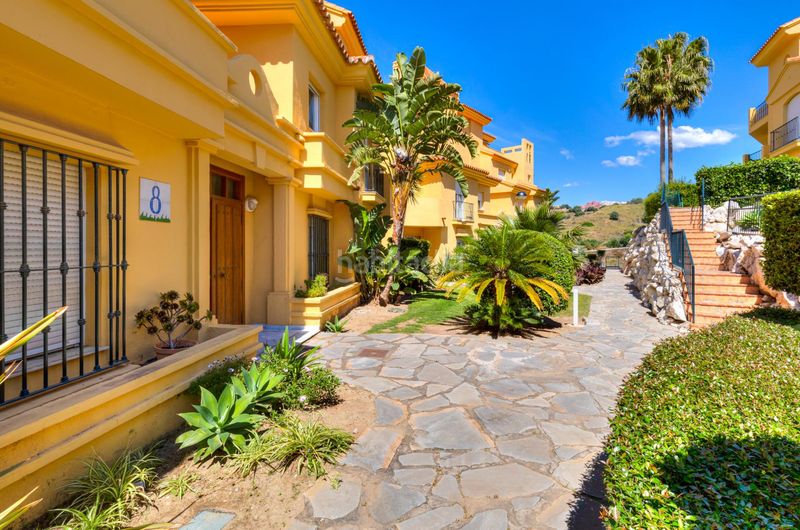 Foto 1a189c9f-bd80-4e76-bce0-c2ac08f9ce3d. Àtic amb aparcament piscina a Riviera del Sol Mijas