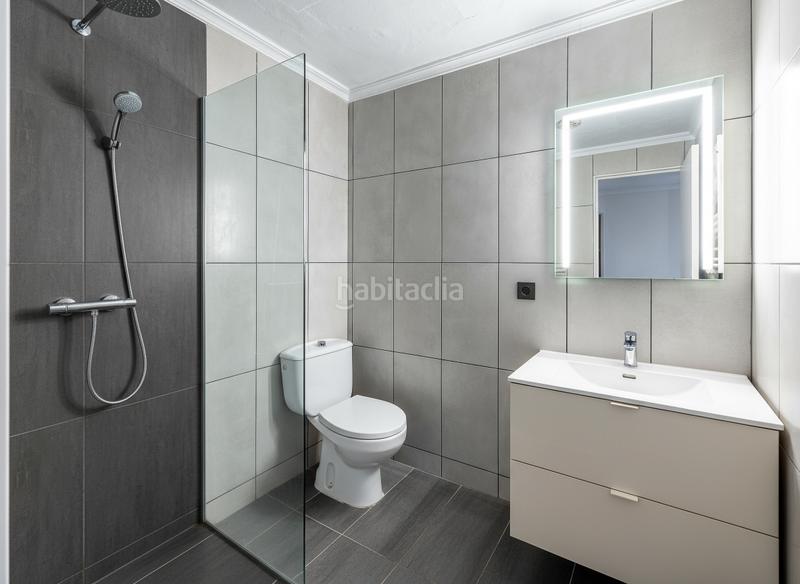 Foto 19ec95b9-bffb-4191-a75f-2a246f99490b. Chalet avec parking piscine dans Calahonda Mijas