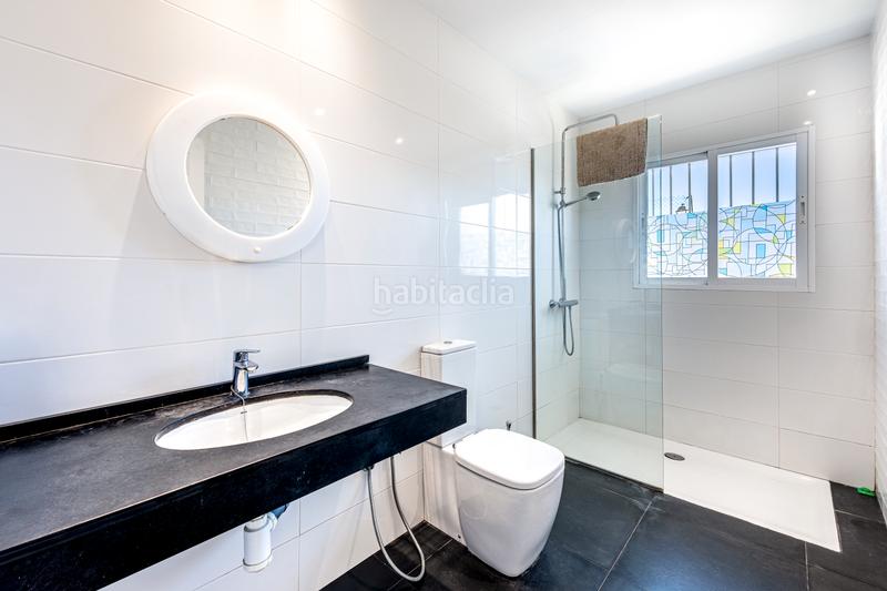 Foto 8202cfa3-c2d6-4c89-9c45-1c20e7a8d5fc. Chalet avec parking piscine dans Calahonda Mijas