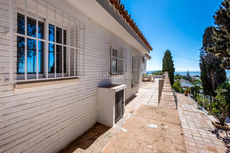 Foto 973523c1-c8e9-4845-88ee-c0f1ee201d3d. Chalet avec parking piscine dans Calahonda Mijas