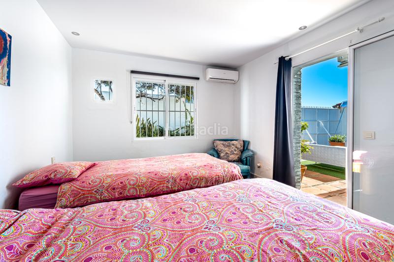 Foto a03bd3ba-edd6-4ab8-8e62-369e63da32fa. Chalet avec parking piscine dans Calahonda Mijas