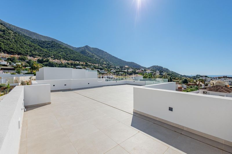 Foto 17ae81dc-7d8d-4d28-93da-54e9e01890b2. Chalet in urbanizacion buena vista in Mijas pueblo Mijas