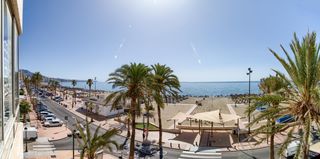 Apartamento  92 paseo marítimo rey de españa #planta 2. Piso de 3 dormitorios en venta en primera línea de playa en fuen