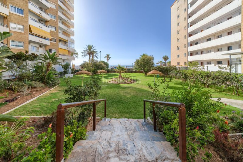 Foto 32dc02a9-3f2e-4ca3-9c8f-e9d7c56e7c8e. Apartament amb aparcament a Playa de los Boliches Fuengirola