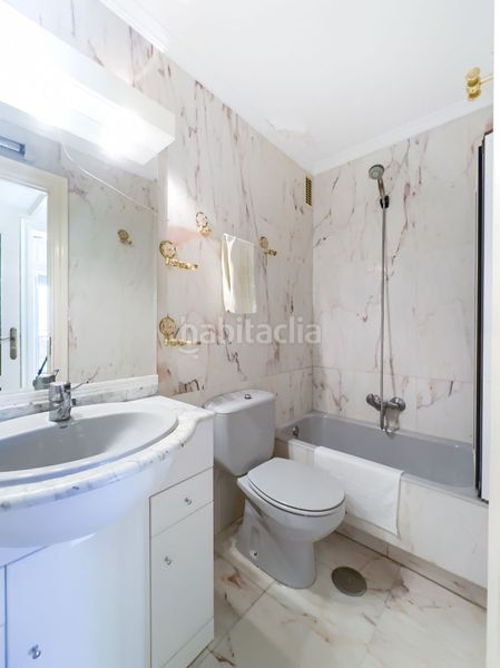Foto 5267982b-aef0-4cbb-9448-be5728a8a6b9. Apartament amb aparcament a Playa de los Boliches Fuengirola
