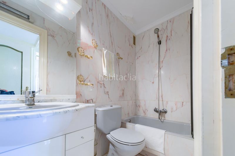 Foto a60cd8da-ba92-4121-aad7-5ccb616917af. Apartament amb aparcament a Playa de los Boliches Fuengirola