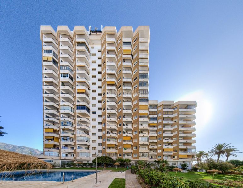 Foto d76e8fce-2ec6-47dc-91bc-3f0da0966b4d. Apartament amb aparcament a Playa de los Boliches Fuengirola