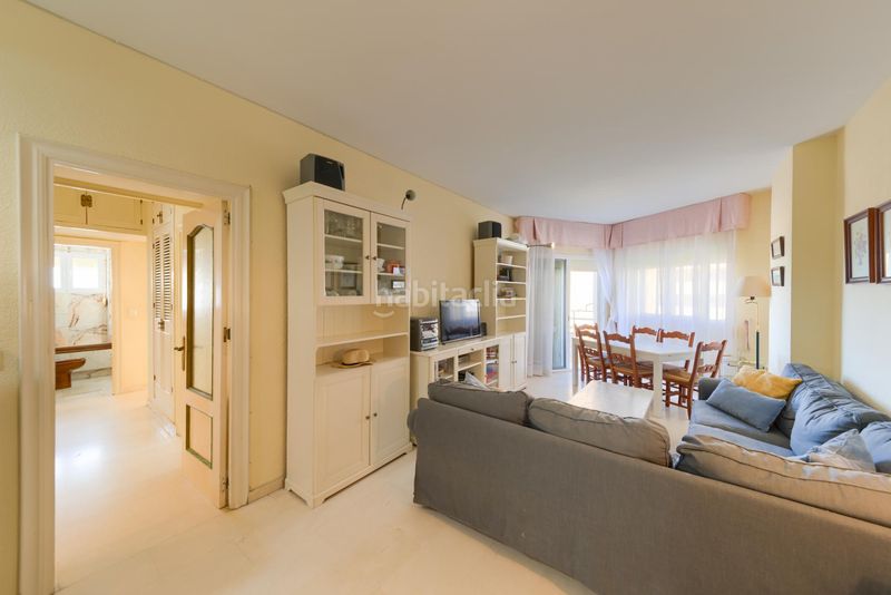 Foto de39cd3a-d53f-429a-ab5d-05aad46eaeb8. Apartament amb aparcament a Playa de los Boliches Fuengirola