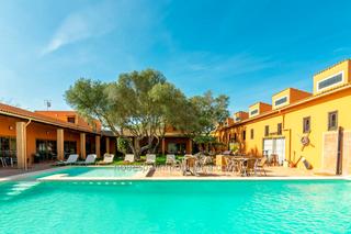 Mas à Petra. Finca de 183.550 m2, complejo agroturismo