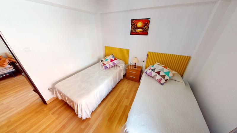Foto b18a0442-8123-4e3a-86d8-15a80a018491. Piso  en venta en enrique monsonis domingo en Alicante