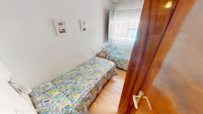 Foto c2cf2d81-2573-41c2-88f6-5cb5590ed0ce. Piso  en venta en enrique monsonis domingo en Alicante