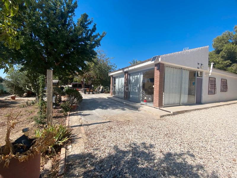 Foto 0e15b1aa-65c4-49a1-a9b1-2f1499fac2a1. Masía en camino de los vientos 8c chalet finca rustica en Alicante