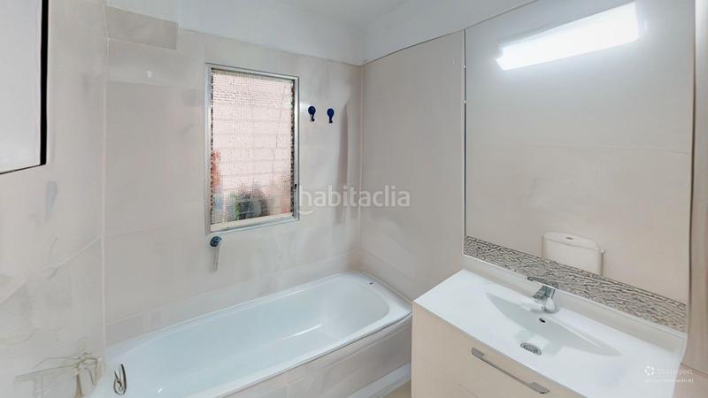 Foto 3cd658cc-e70b-4af2-a382-0da5e8ec45d9. Flat in Carolinas Altas Alicante