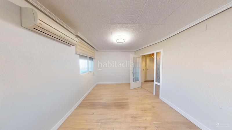 Foto af2ad051-4b9b-4de1-ae27-0403d0b27630. Piso en calle carcagente 3 piso en caragente Villafranqueza en Alicante