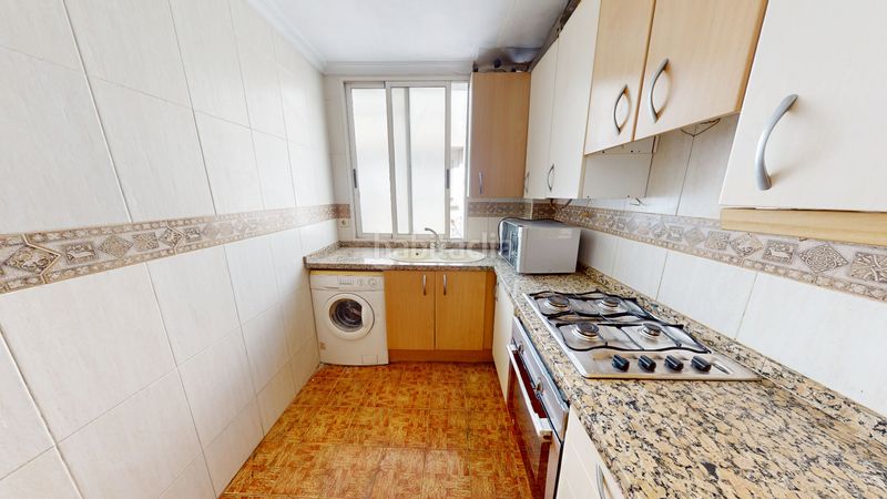 Foto df70510f-90d0-4fa5-bba9-d1c7d9ddc432. Pis a Carolinas Altas Alicante