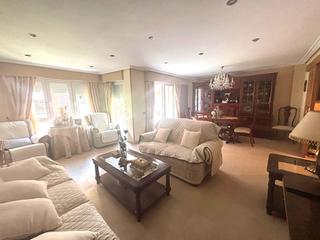 Pis  Calle canónigo torres 3. Gran piso soleado en el centro de torrevieja!