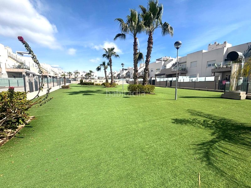 Foto a239321c-e12e-46cc-a8b1-ea7d3496a06b. Casa amb piscina a Parque Acuático - Sector 25 Torrevieja