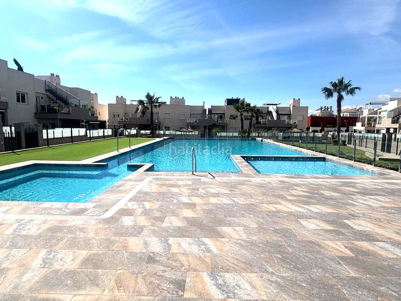 Foto a8c84f29-c688-4bfc-98c2-5bdb477793f2. Casa amb piscina a Parque Acuático - Sector 25 Torrevieja