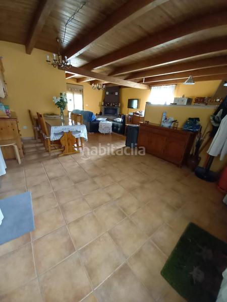 Foto a3a43c5c-b01b-4e83-9957-02d972861415. Maison avec chauffage dans Noceda
