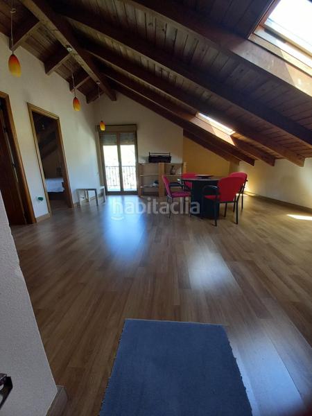 Foto dd7226a2-7bfe-4bed-938e-2ff41a3fee60. Maison avec chauffage dans Noceda