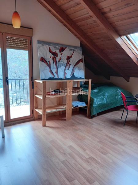 Foto f1c1e2c9-f445-4f16-a0f8-237d6c12c852. Maison avec chauffage dans Noceda