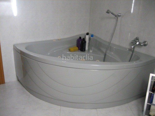 Foto 685d1a11-b6db-472f-a75a-2bf958824c28. Casa amb aparcament a Camponaraya