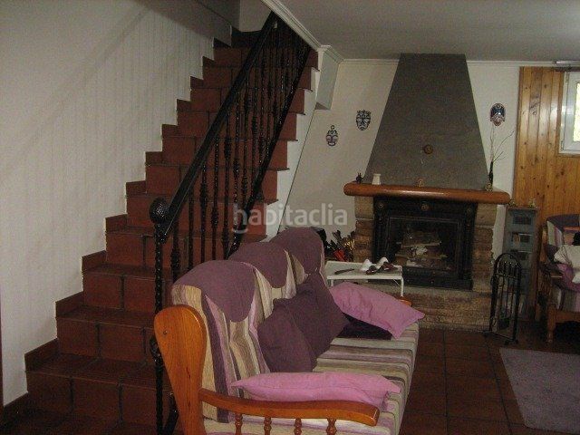 Foto 89763878-ce95-4b23-8112-3f30cb104e18. Casa amb aparcament a Camponaraya