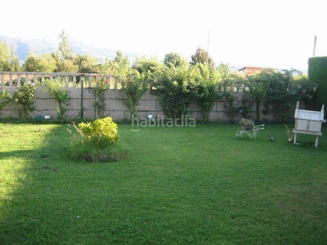 Foto 91c83df3-8757-4cf6-bd99-c89565bd9635. Casa amb aparcament a Camponaraya