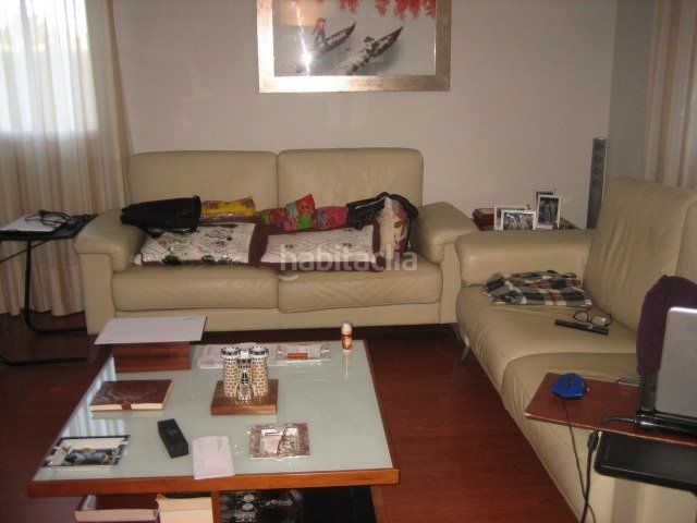 Foto cfa312cf-76de-462e-a4bf-b78246247c68. Casa amb aparcament a Camponaraya