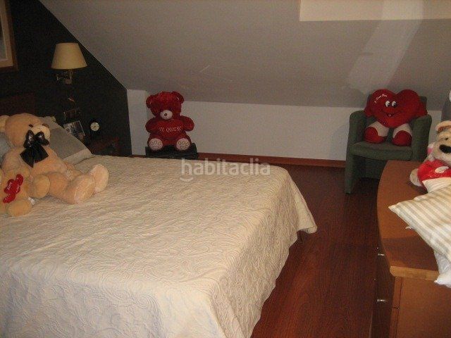 Foto f610bcb0-5b78-4af0-884c-cd89d6475ef9. Casa amb aparcament a Camponaraya