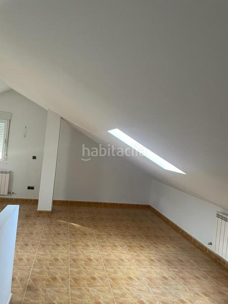 Foto a067798e-c982-478f-8a82-aedd76050ef1. Casa aparellada amb calefacció aparcament a Carracedelo