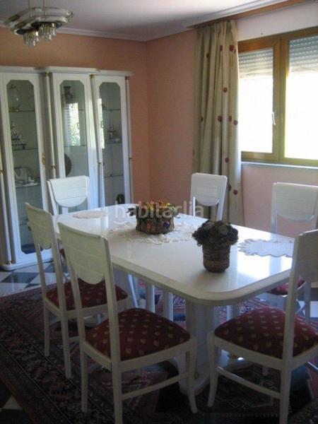 Foto 4c643570-39b8-4bf8-899e-5fda94eb6e41. Haus mit parking in Cacabelos