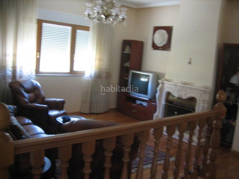 Foto 8abe6eeb-4533-4f2d-8a56-0f574113b8c6. Haus mit parking in Cacabelos