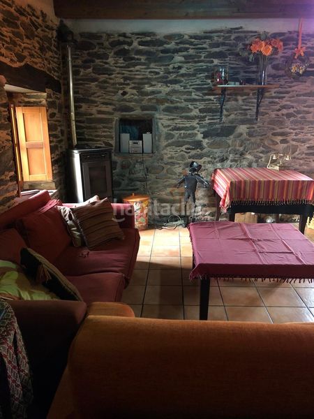 Foto 36f38978-9e50-4615-8c1b-475de5ad945c. Casa a Cubillos del Sil