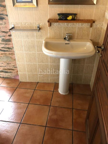 Foto 3753c32a-fbe1-4a97-ad23-2ab4483b3ef8. Casa a Cubillos del Sil