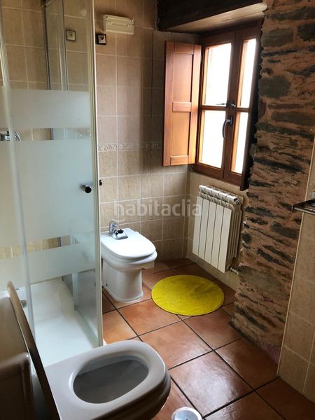 Foto 544a97d5-d293-4b3f-b77f-c788cecae035. Casa a Cubillos del Sil